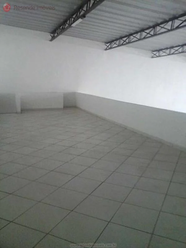 Foto 2 de 3 - Galpão para aluguel em Vila Julieta